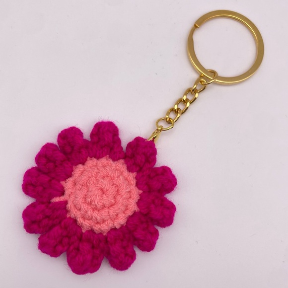 HANDMADE | Crochet Daisy | Bag Charm | Keychain | Hot Pink (Brand New!) 💘 - Picture 5 of 7